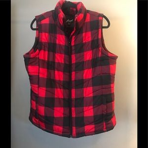 XL Buffalo plaid puff vest